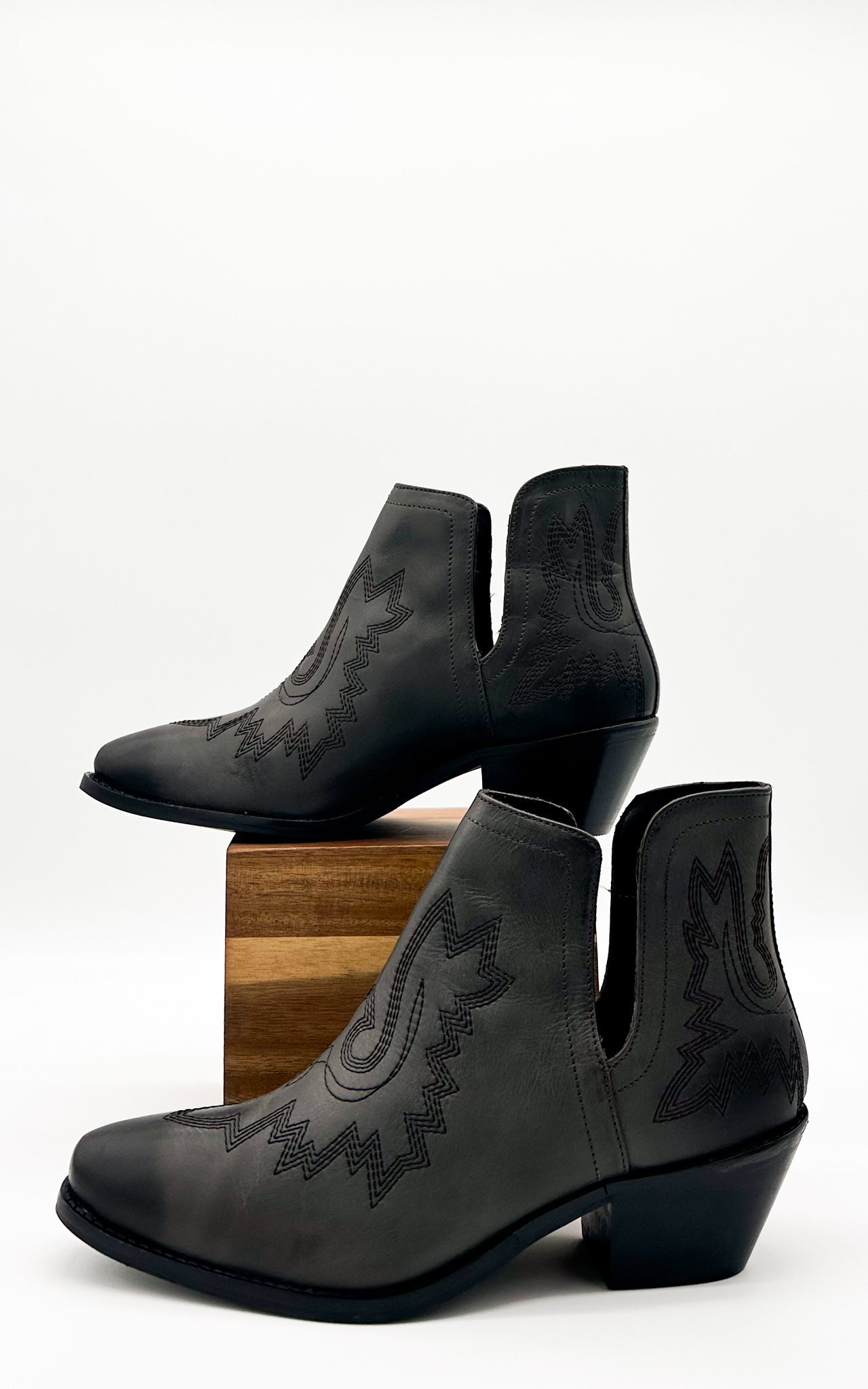 Kickin Booties Black Leather Western Embroidered Footbed Naughty Monkey